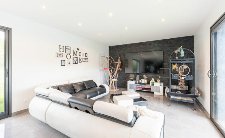 Maison 5 pièce(s) 157 m2 2