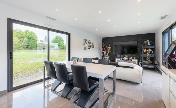 Maison 5 pièce(s) 157 m2 4