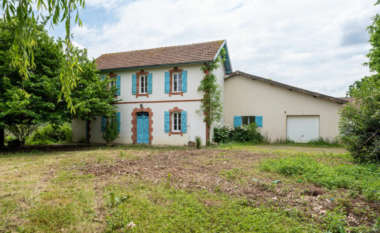 Maison de caractère à rafraîchir, Entre Amou et Pomarez, environnement calme et vue dégagée 1